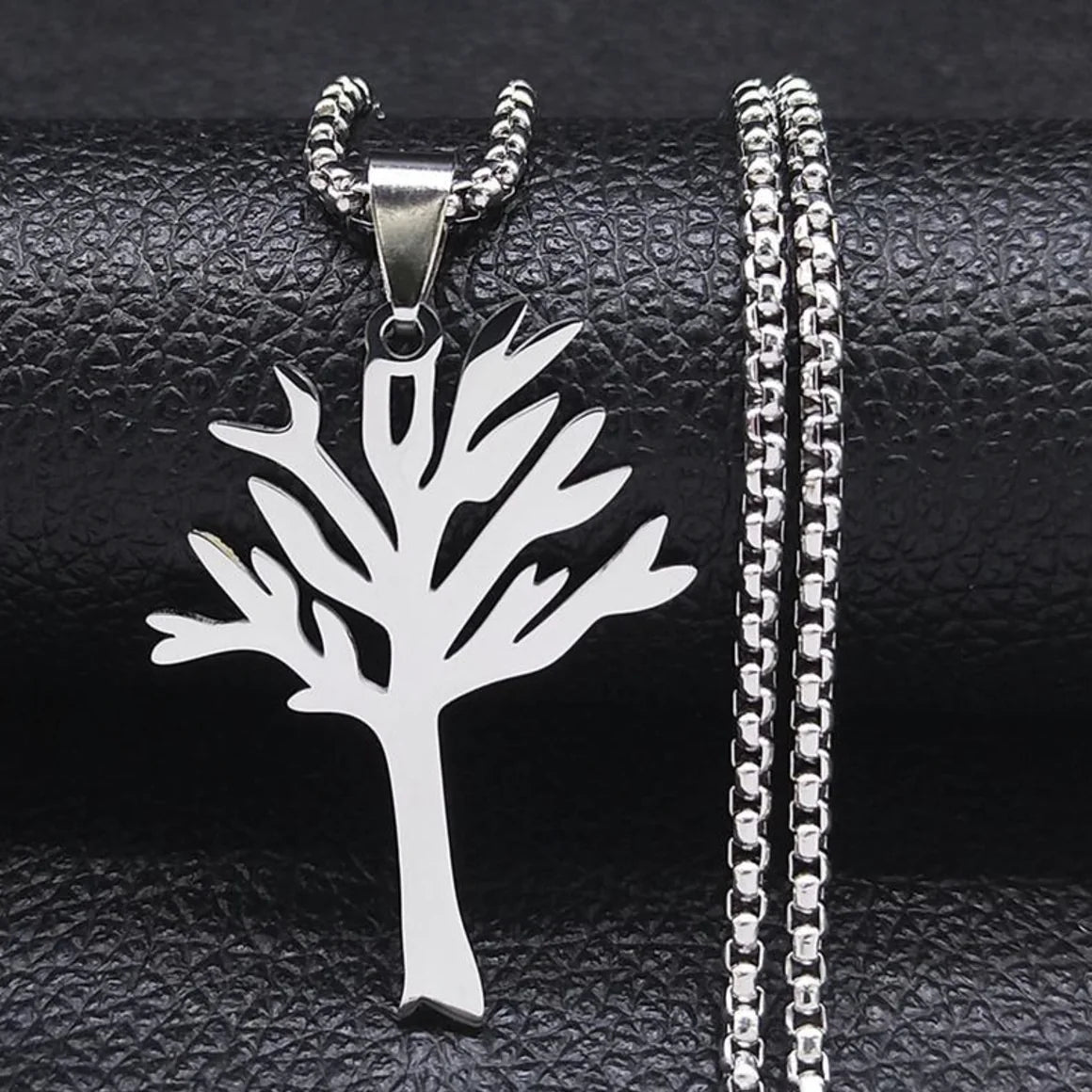 Hallow Tree Embrace Necklace